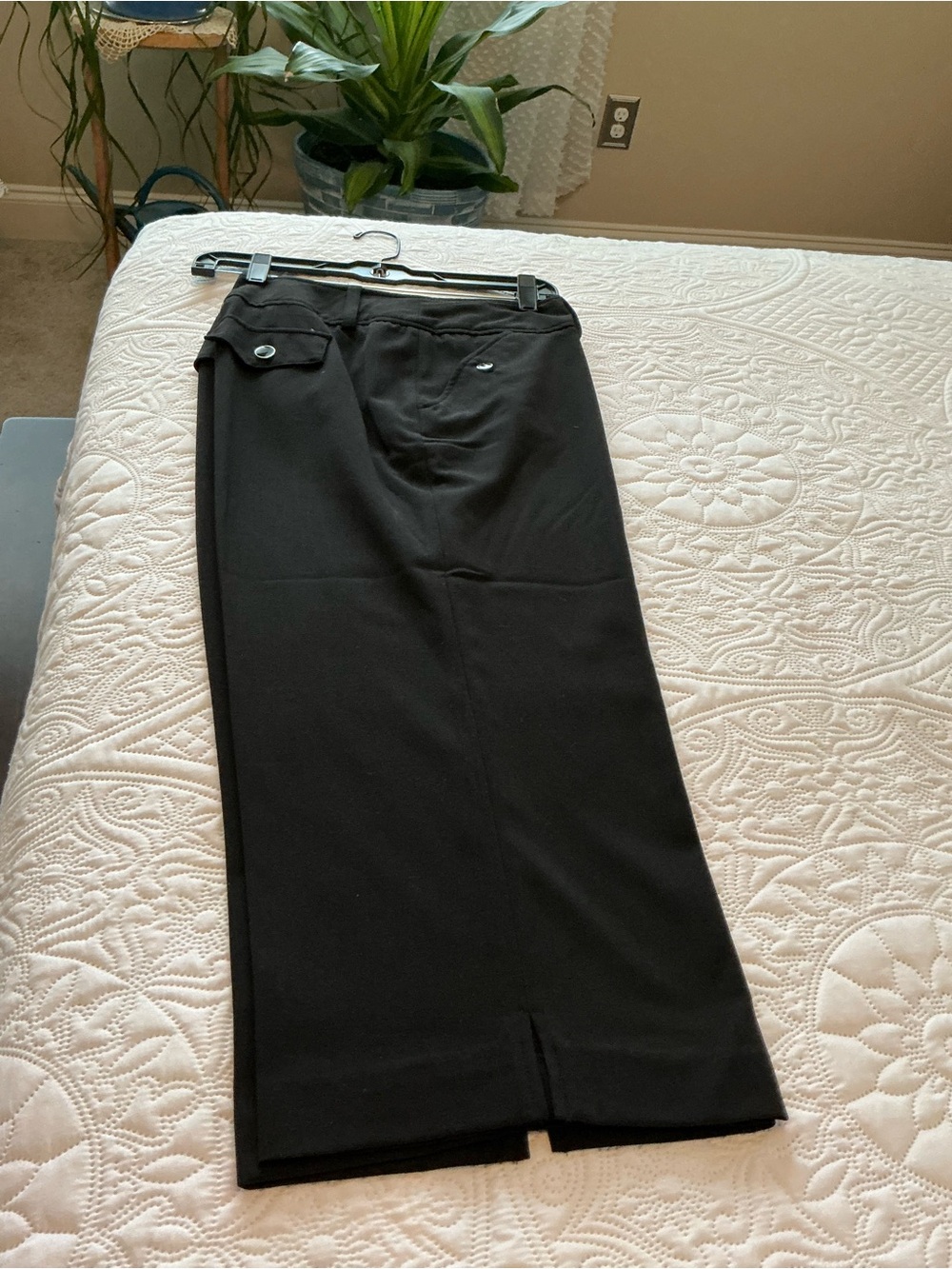 Cato Black Women's Capris with Button Flap Pocket